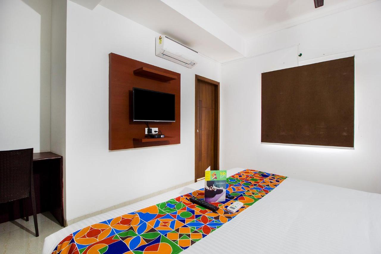 Fabhotel Limestone Suites - 750M From Yashoda Hospitals, Somajiguda Haïdarabad Extérieur photo