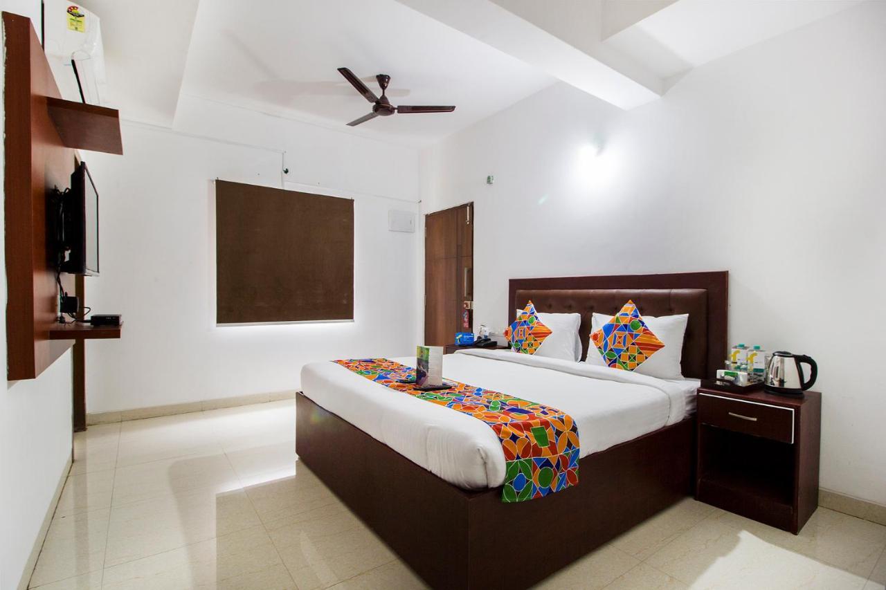 Fabhotel Limestone Suites - 750M From Yashoda Hospitals, Somajiguda Haïdarabad Extérieur photo