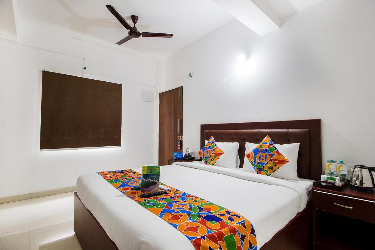Fabhotel Limestone Suites - 750M From Yashoda Hospitals, Somajiguda Haïdarabad Extérieur photo